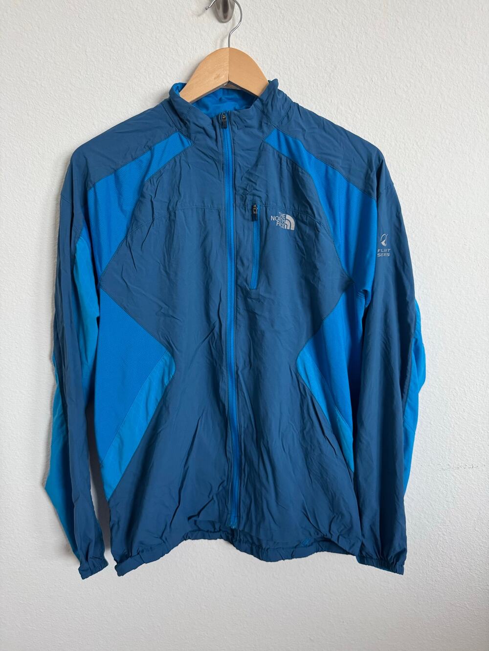 Northface Mens Wind Breaker Jacket Flight Series Thin Size Small Workout Outdoor